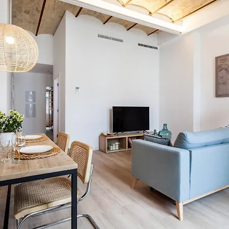 Aire Holidays Apartman *