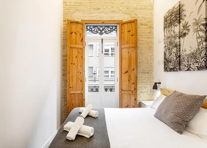 Aire Holidays * Valenza