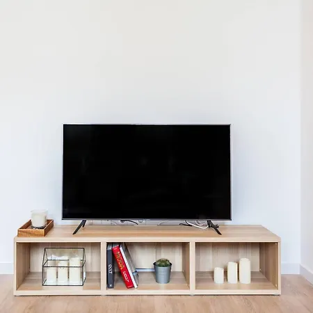 Aire Holidays Lägenhet *