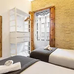 Aire Holidays Daire *